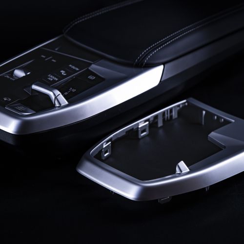 Cover frame gear selector