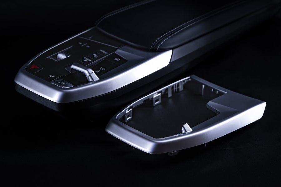 Cover frame gear selector